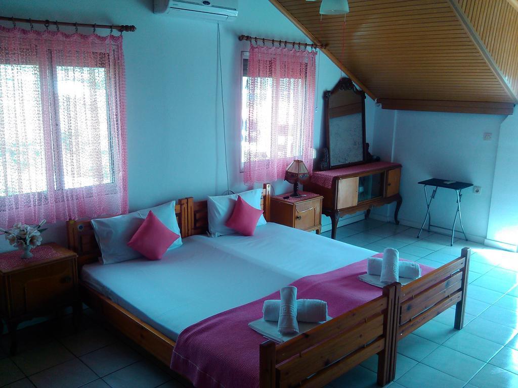 Apartamento House Mantesos Koinira Exterior foto