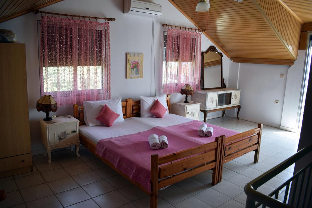 Apartamento House Mantesos Koinira Exterior foto